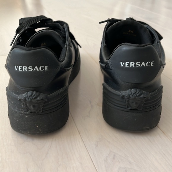Versace Sneakers - Picture 3 of 5